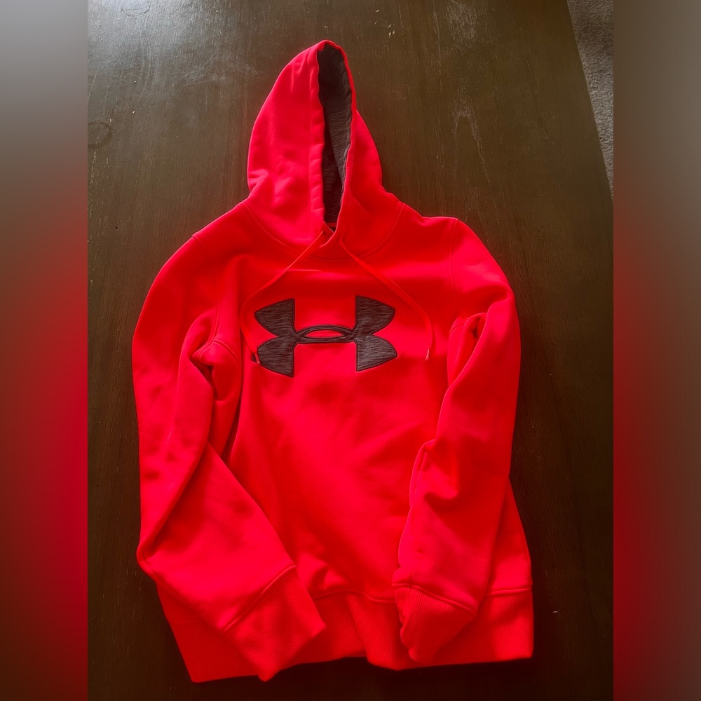 Under Armour Sweatshirt